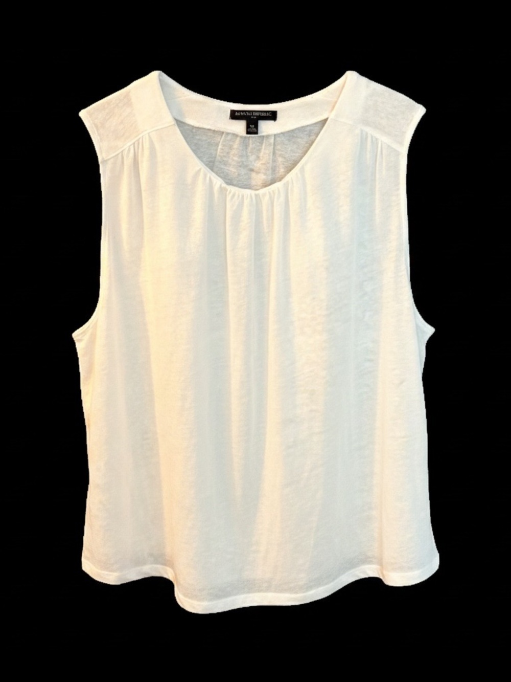 Banana Republic Cream Sleeveless Scoop-Neck Tank